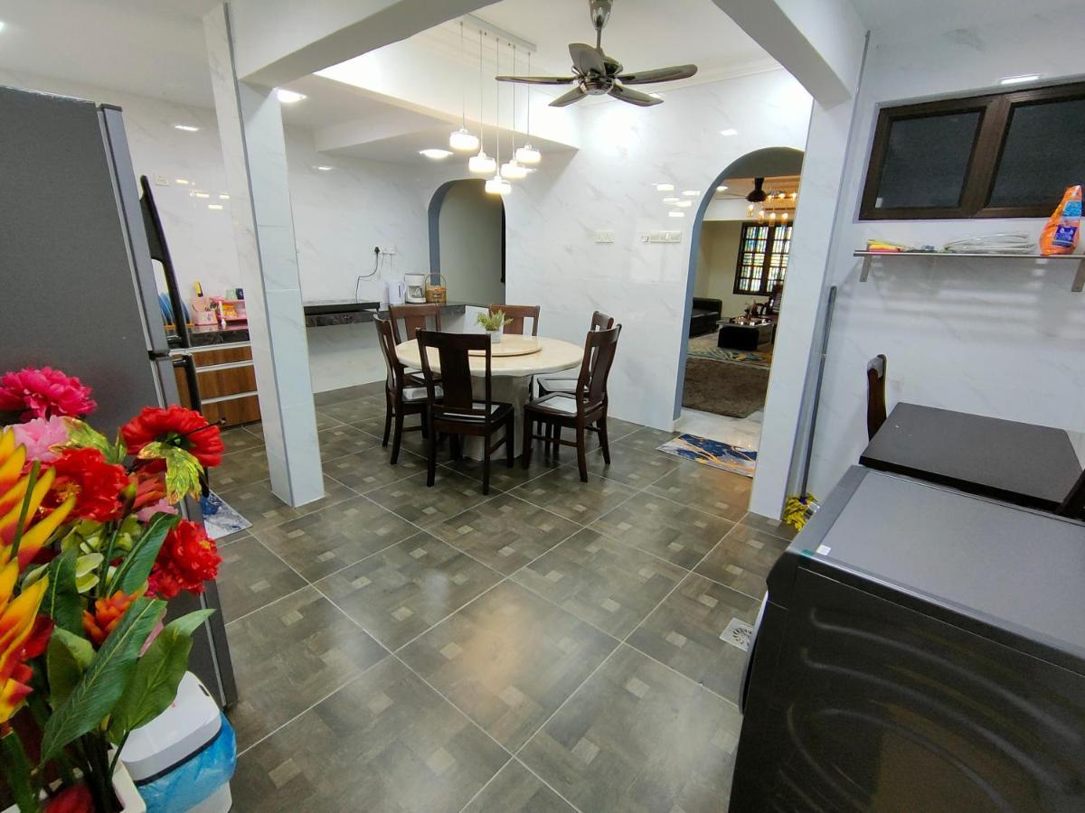 Three-Bedroom House At Tyara Homestay Sunway Petaling Jaya Exterior foto